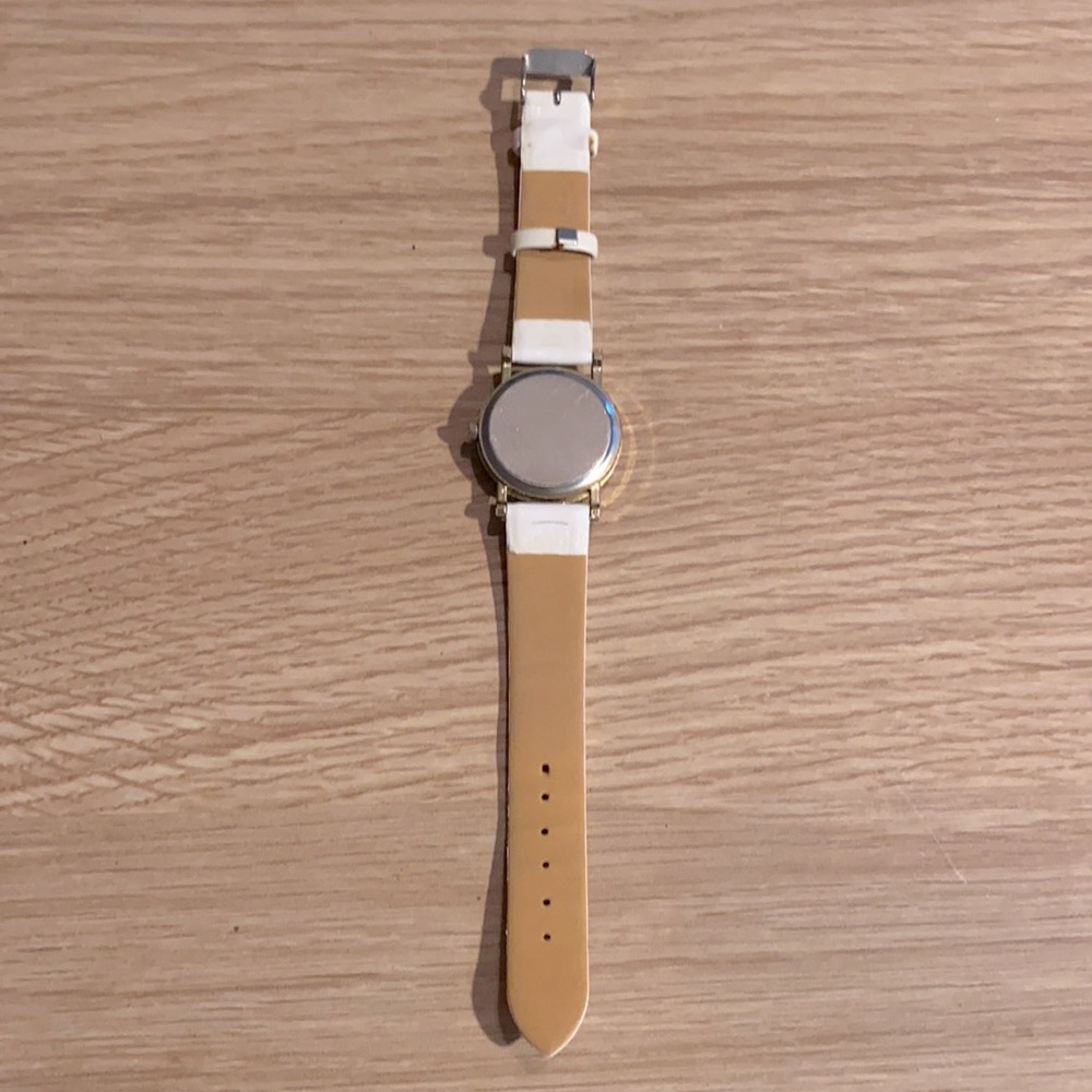 Watch - Picture 3 of 3